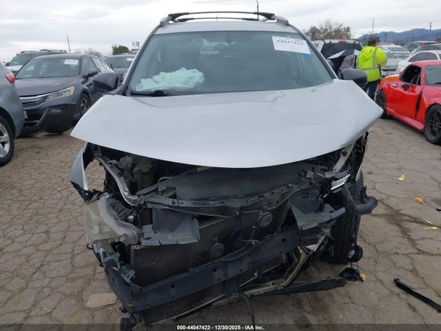 Toyota RAV4 LE 2015 2T3ZFREV2FW231033 Image 12