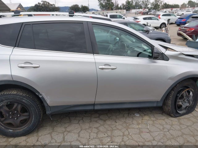 Toyota RAV4 LE 2015 2T3ZFREV2FW231033 Image 13