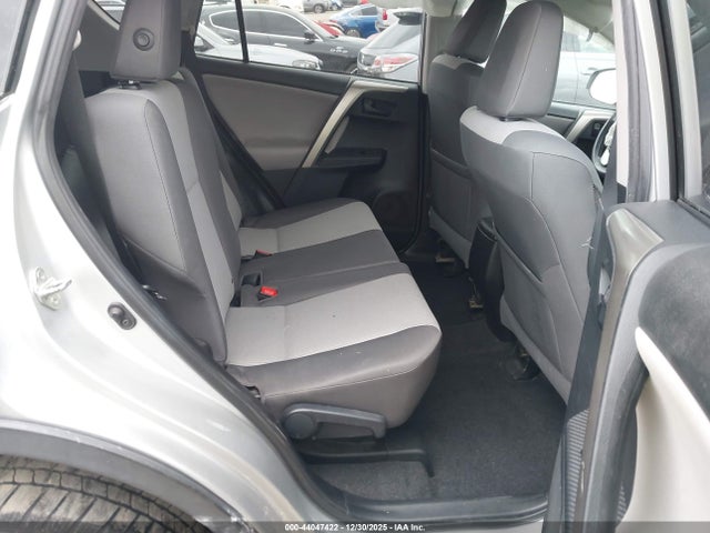 Toyota RAV4 LE 2015 2T3ZFREV2FW231033 Image 8