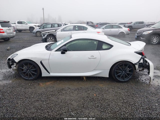 Toyota Gr86 Premium 2023 JF1ZNBE17P9753932 Image 15