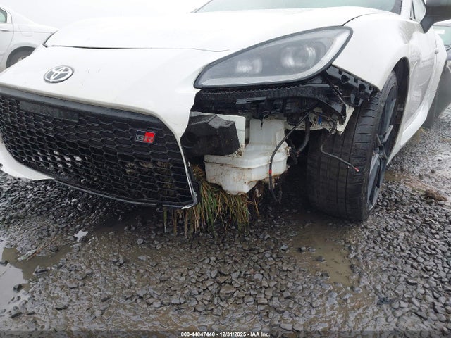 Toyota Gr86 Premium 2023 JF1ZNBE17P9753932 Image 6