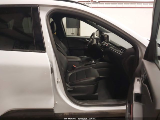 2025 FORD ESCAPE 1FMCU0MN6SUB19668 Photo 4