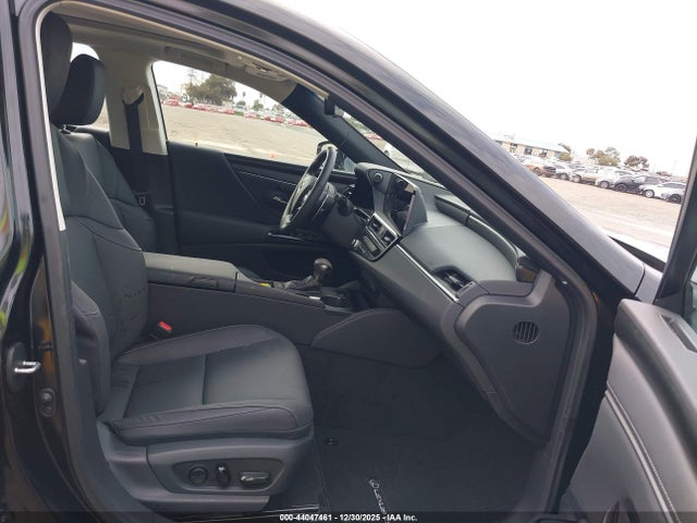 44047461 :رقم المزاد ، 58ADZ1B18SU210381 vin ، 2025 Lexus Es 350 مزاد بيع