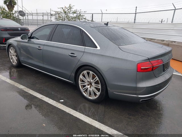 2016 AUDI A8 L WAU34AFD8GN005409 Photo 2