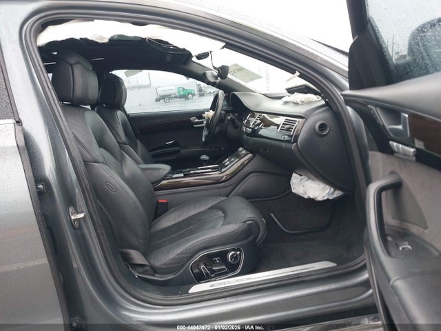 2016 AUDI A8 L WAU34AFD8GN005409 Photo 4