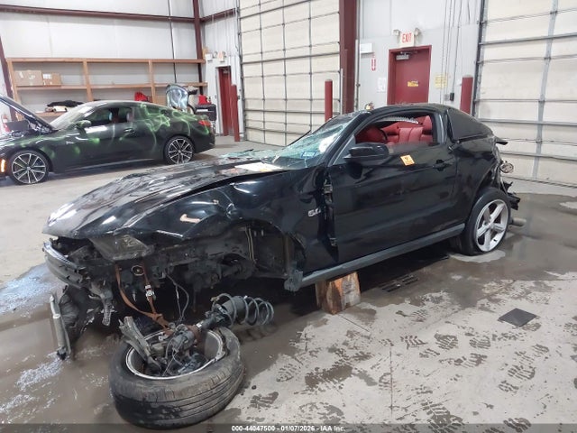 2011 FORD MUSTANG 1ZVBP8CF9B5101561 Photo 1