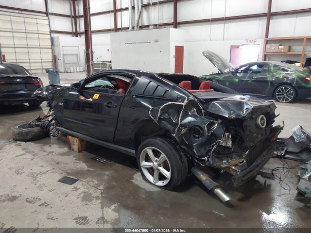 2011 FORD MUSTANG 1ZVBP8CF9B5101561 Photo 2