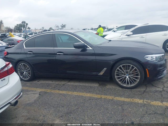 WBAJA5C33HG895987 BMW 530I