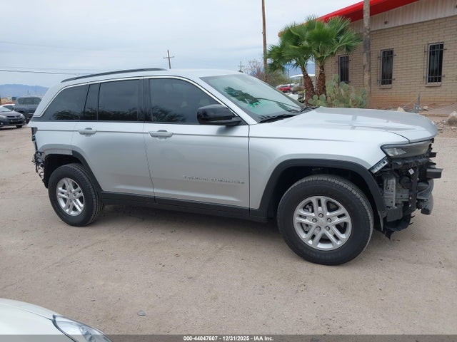 1C4RJGAG0SC267231 Jeep Grand Cherokee Laredo 4x2