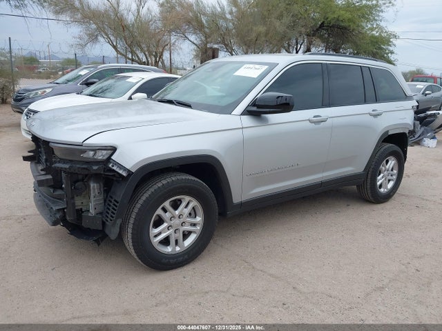 1C4RJGAG0SC267231 Jeep Grand Cherokee Laredo 4x2