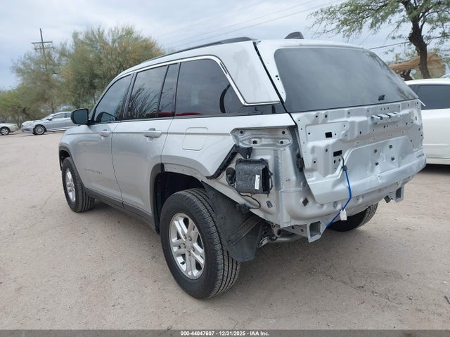 1C4RJGAG0SC267231 Jeep Grand Cherokee Laredo 4x2
