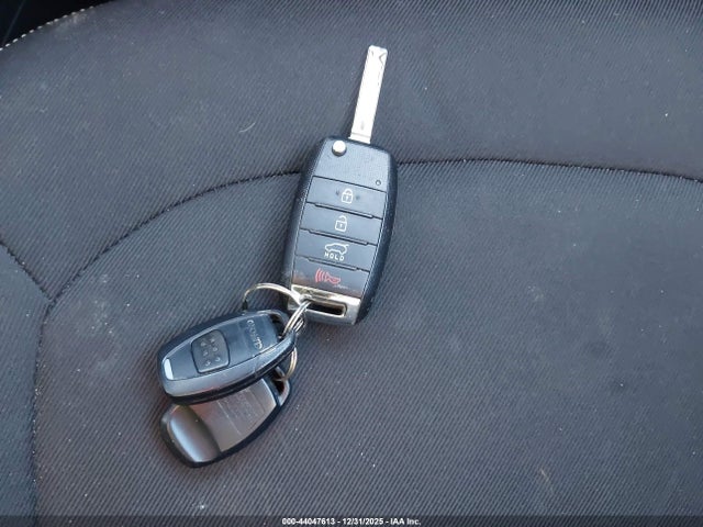 KIA SOUL + 2014 KNDJP3A59E7029782 Image 11