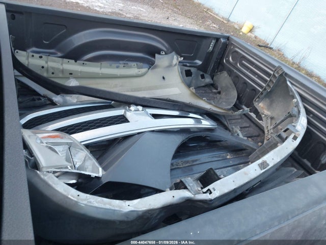 44047658 :رقم المزاد ، 1C6RR7GG9HS661669 vin ، 2017 Ram 1500 Slt مزاد بيع