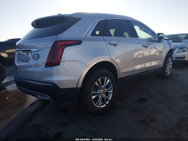 2020 CADILLAC XT5 1GYKNCRS3LZ112995 Photo 3