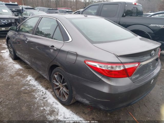 2015 TOYOTA CAMRY 4T1BF1FK7FU087320 Photo 2