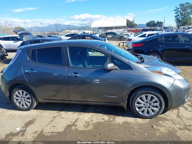 1N4BZ0CP4HC309106 Nissan LEAF S