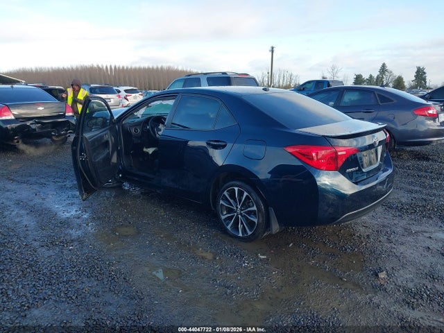 Toyota COROLLA SE 2017 2T1BURHE9HC887584 Image 3
