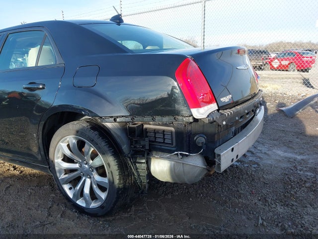 Продажа на аукционе авто 2017 Chrysler 300 Limited, vin: 2C3CCAAG7HH582504, номер лота: 44047728