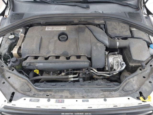 2015 VOLVO XC60 YV4902RK5F2631053 Photo 9