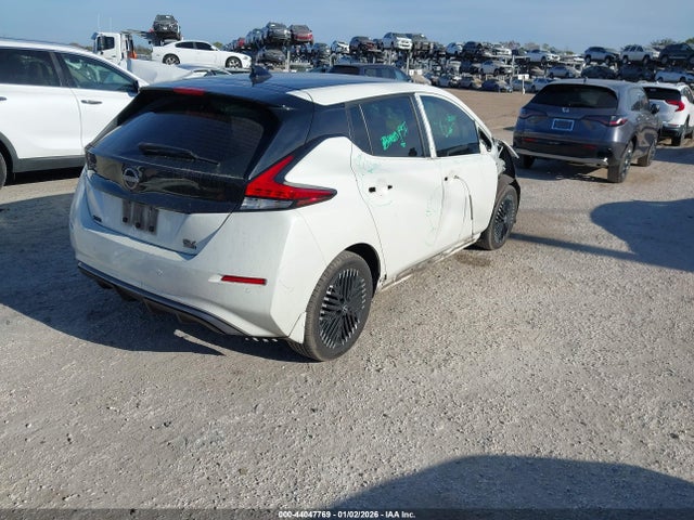 2023 NISSAN LEAF 1N4CZ1CV9PC558542 Photo 3