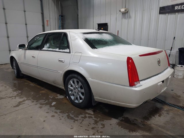 2008 CADILLAC DTS 1G6KD57YX8U198194 Photo 2