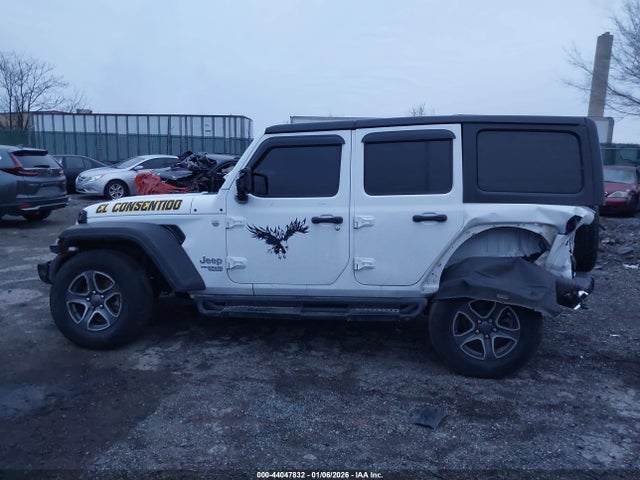 1C4HJXDN8MW532582 Jeep Wrangler Unlimited Sport S 4x4