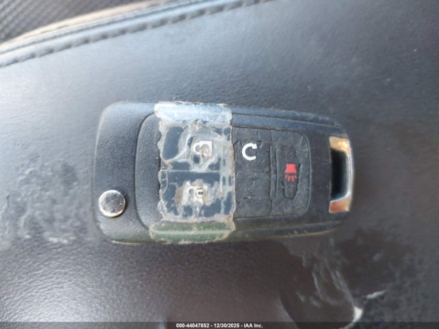 2GNALCEK1G6105209 Chevrolet EQUINOX LT