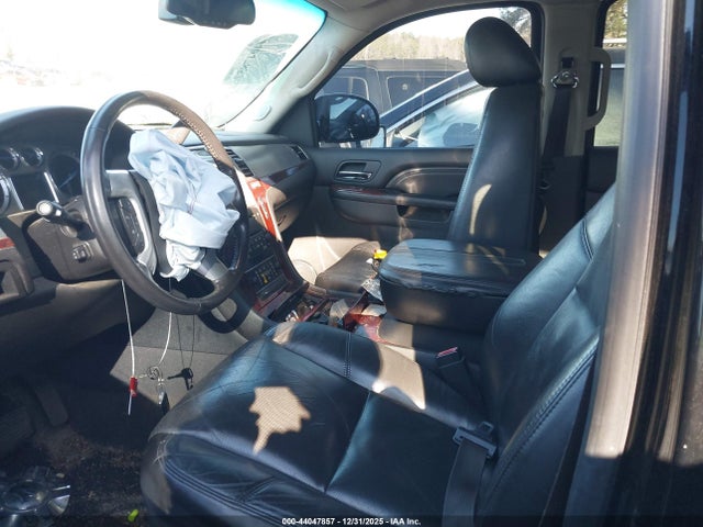 2010 CADILLAC ESCALADE 1GYUKBEF4AR135719 Photo 4