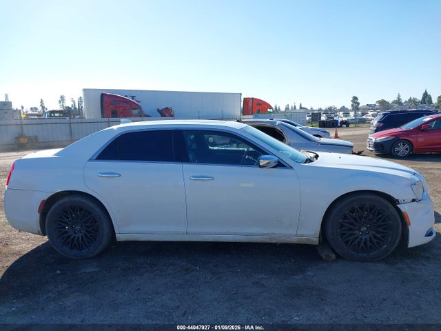 2C3CCAEG5GH320490 Chrysler 300C