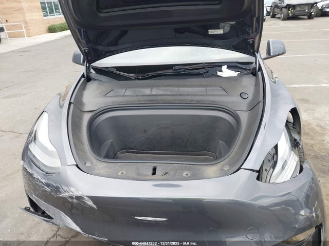 2022 TESLA MODEL Y 7SAYGDEF0NF439519 Photo 9