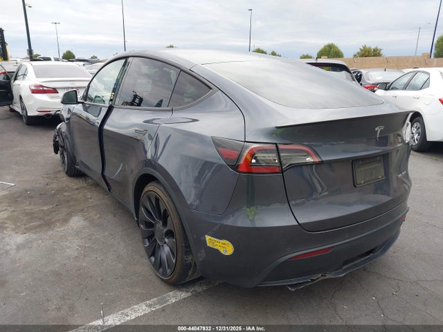 7SAYGDEF0NF439519 Tesla Model Y Performance Dual Motor All-wheel Drive
