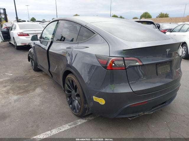 2022 TESLA MODEL Y 7SAYGDEF0NF439519 Photo 2