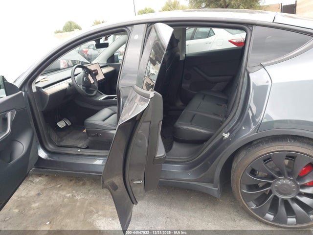 2022 TESLA MODEL Y 7SAYGDEF0NF439519 Photo 7