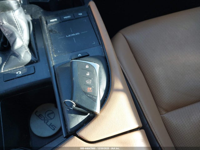 44047980 :رقم المزاد ، 58ADZ1B14MU096186 vin ، 2021 Lexus Es 350 مزاد بيع