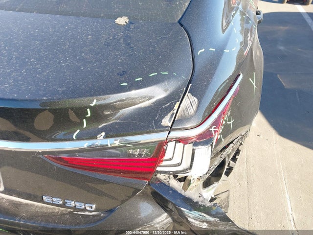 44047980 :رقم المزاد ، 58ADZ1B14MU096186 vin ، 2021 Lexus Es 350 مزاد بيع