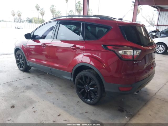 2017 FORD ESCAPE 1FMCU0GD8HUD29412 Photo 2