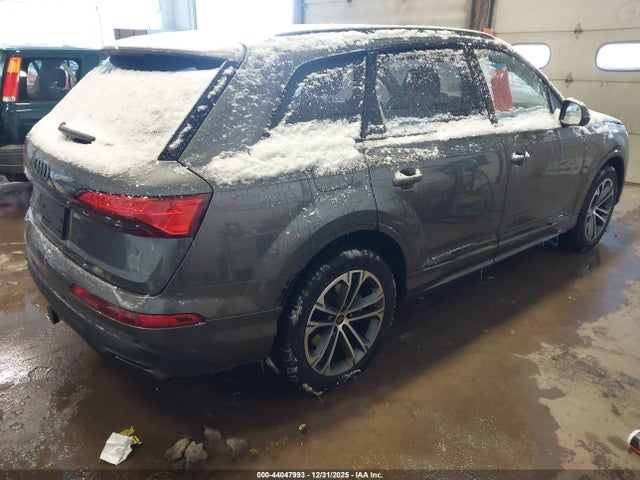 2025 AUDI Q7 WA1LCBF78SD000693 Photo 3