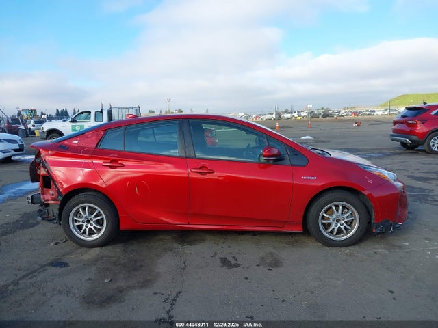 Toyota Prius Two 2017 JTDKBRFU8H3545343 Image 13