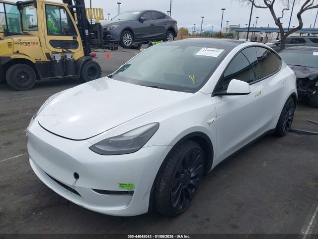 44048042 :رقم المزاد ، 7SAYGDEF8PF738971 vin ، 2023 Tesla Model Y Performance Dual Motor All-wheel Drive مزاد بيع