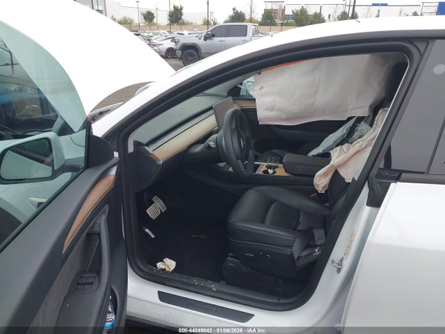 44048042 :رقم المزاد ، 7SAYGDEF8PF738971 vin ، 2023 Tesla Model Y Performance Dual Motor All-wheel Drive مزاد بيع