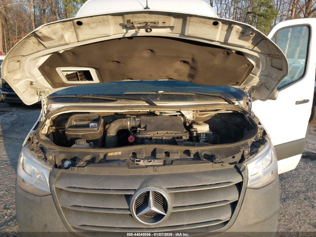 44048056 :رقم المزاد ، W1Y4DCHY4MT053706 vin ، 2021 Mercedes-benz Sprinter 2500 High Roof I4 Diesel مزاد بيع