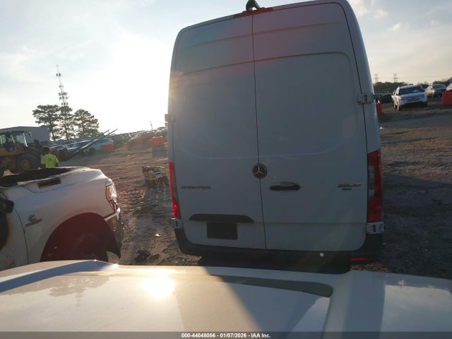 44048056 :رقم المزاد ، W1Y4DCHY4MT053706 vin ، 2021 Mercedes-benz Sprinter 2500 High Roof I4 Diesel مزاد بيع
