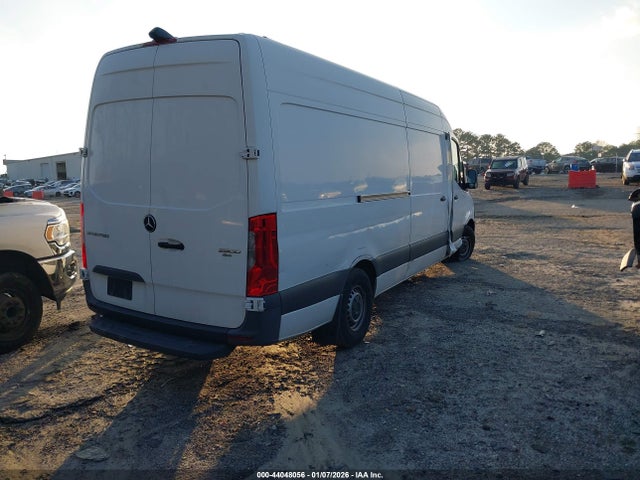 44048056 :رقم المزاد ، W1Y4DCHY4MT053706 vin ، 2021 Mercedes-benz Sprinter 2500 High Roof I4 Diesel مزاد بيع