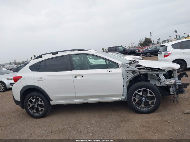 Subaru Crosstrek 2.0i Premium 2018 JF2GTABC9JH340268 Image 14