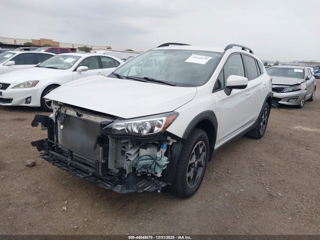 Subaru Crosstrek 2.0i Premium 2018 JF2GTABC9JH340268 Image 2
