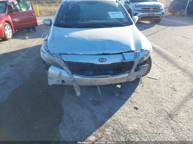 Продаж на аукціоні авто 2018 Kia Forte Lx, vin: 3KPFL4A71JE169747, номер лоту: 44048131