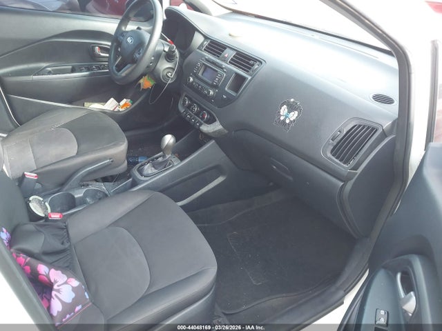 2015 Kia Rio Lx მანქანა იყიდება აუქციონზე, vin: KNADM4A38F6492446, აუქციონის ნომერი: 44048169