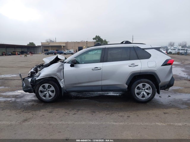 Toyota RAV4 LE 2021 2T3H1RFVXMC145878 Image 14