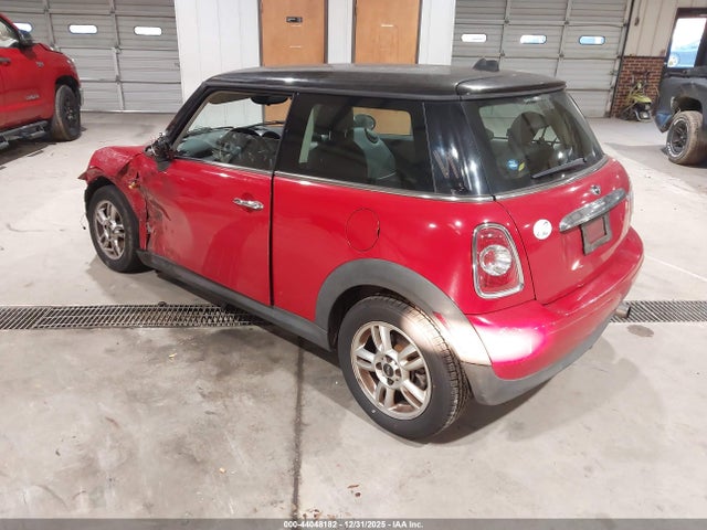 2013 MINI HARDTOP WMWSU3C52DT687537 Photo 2