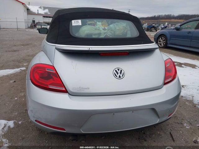 Продаж на аукціоні авто 2015 Volkswagen Beetle 1.8t, vin: 3VW517AT0FM812700, номер лоту: 44048201